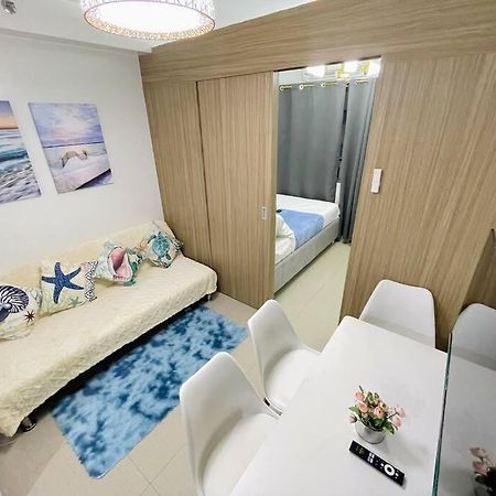 Ocean Room 677 Shore 2 Tower 3 Moa Complex, Pasay City Manila Kültér fotó