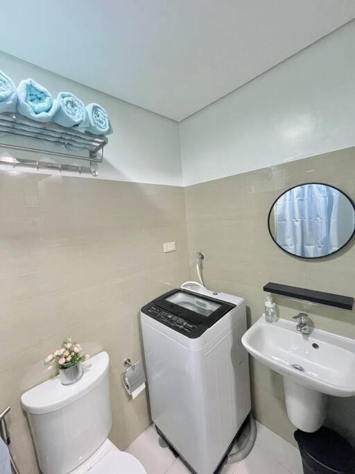 Ocean Room 677 Shore 2 Tower 3 Moa Complex, Pasay City Manila Kültér fotó